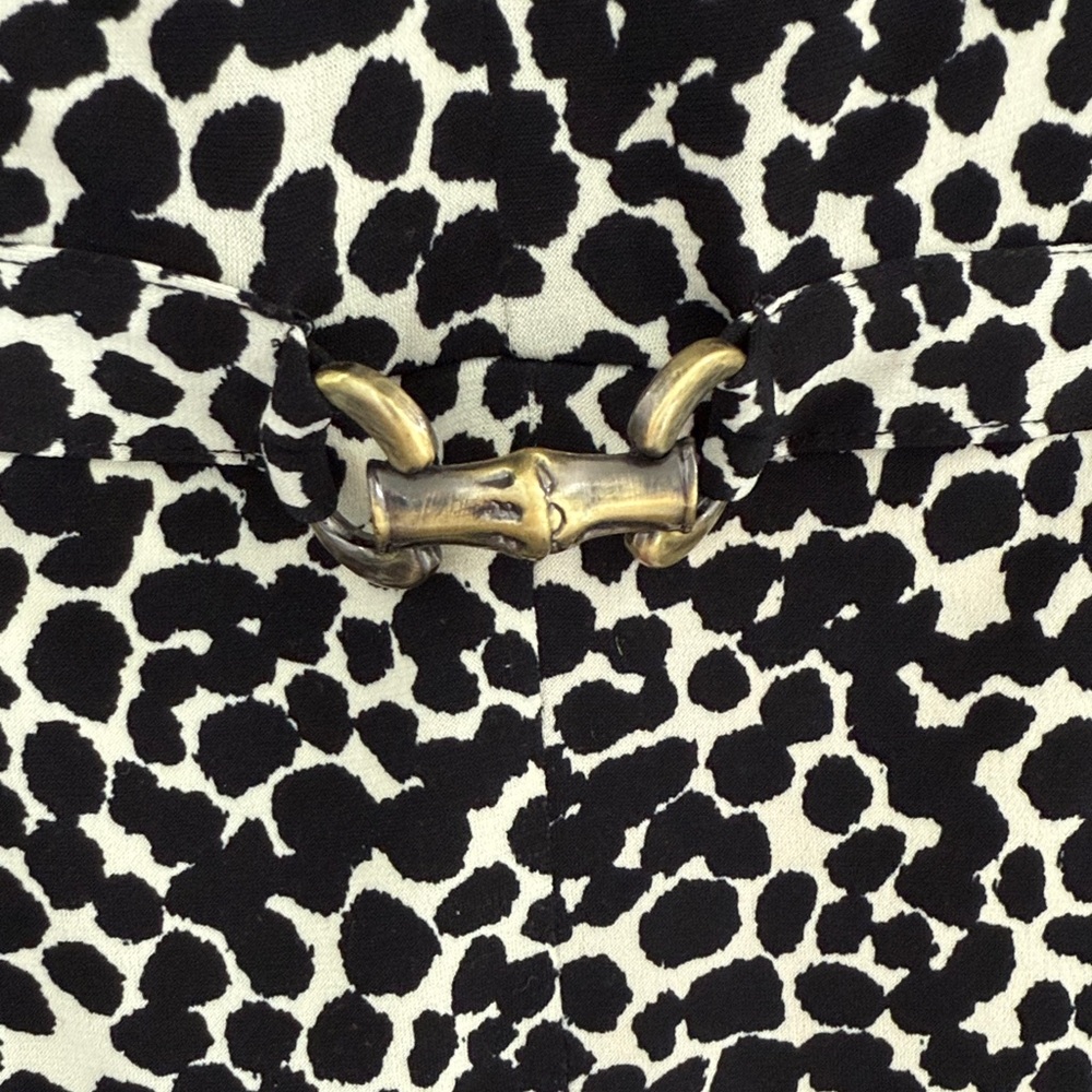 Top - Picture 2 of 3